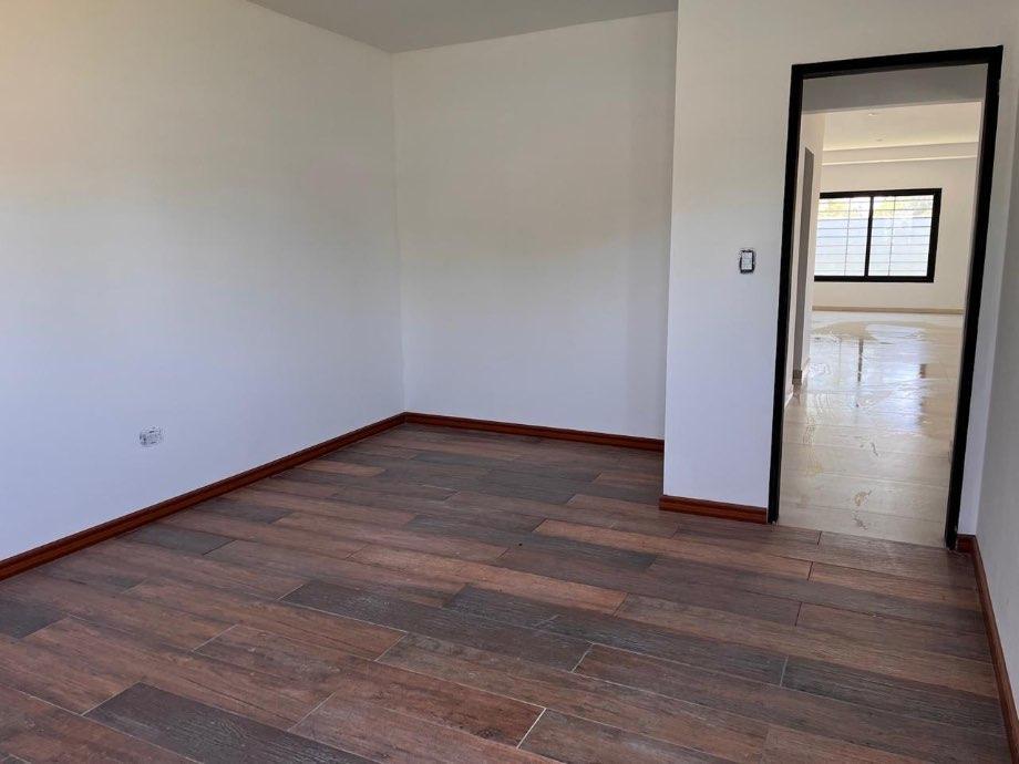 Foto de Casa estilo moderno a estrenar en Francisco Alvarez, imagen 3