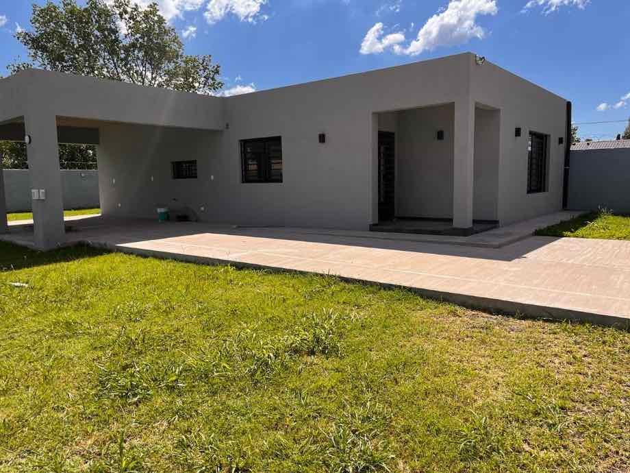 Casa estilo moderno a estrenar en Francisco Alvarez