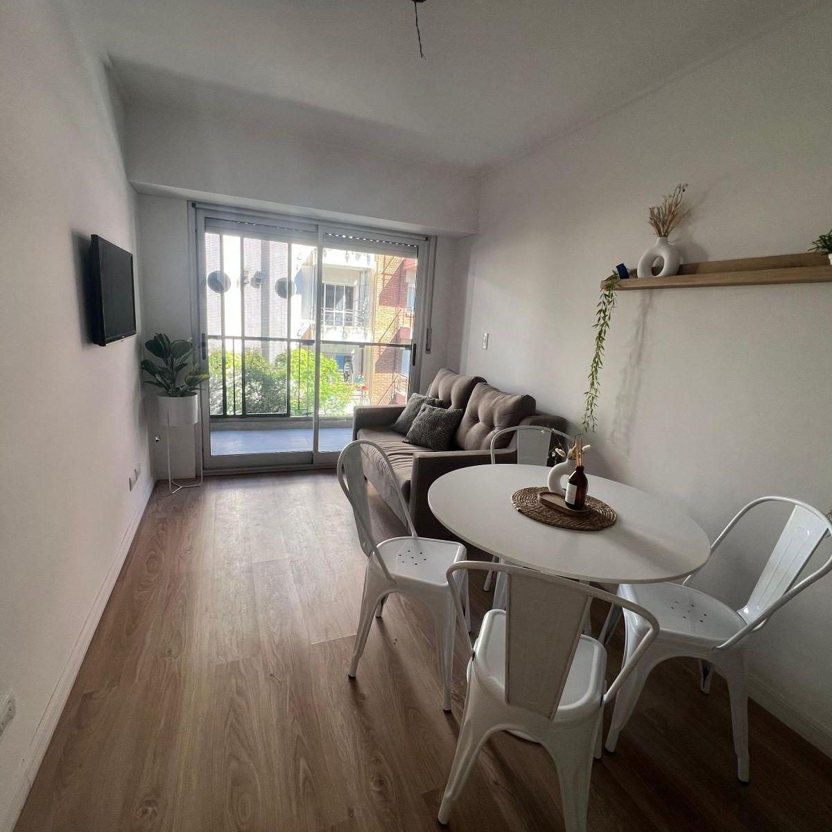 Departamento de 1 dormitorio - Alem y Montevideo