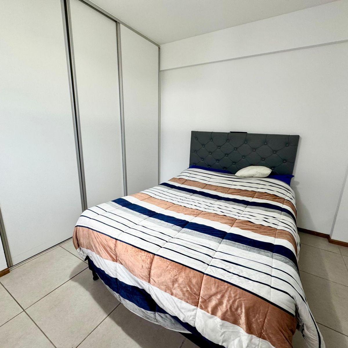 Foto de Departamento en venta un dormitorio con cochera - Alsina 1000, imagen 5