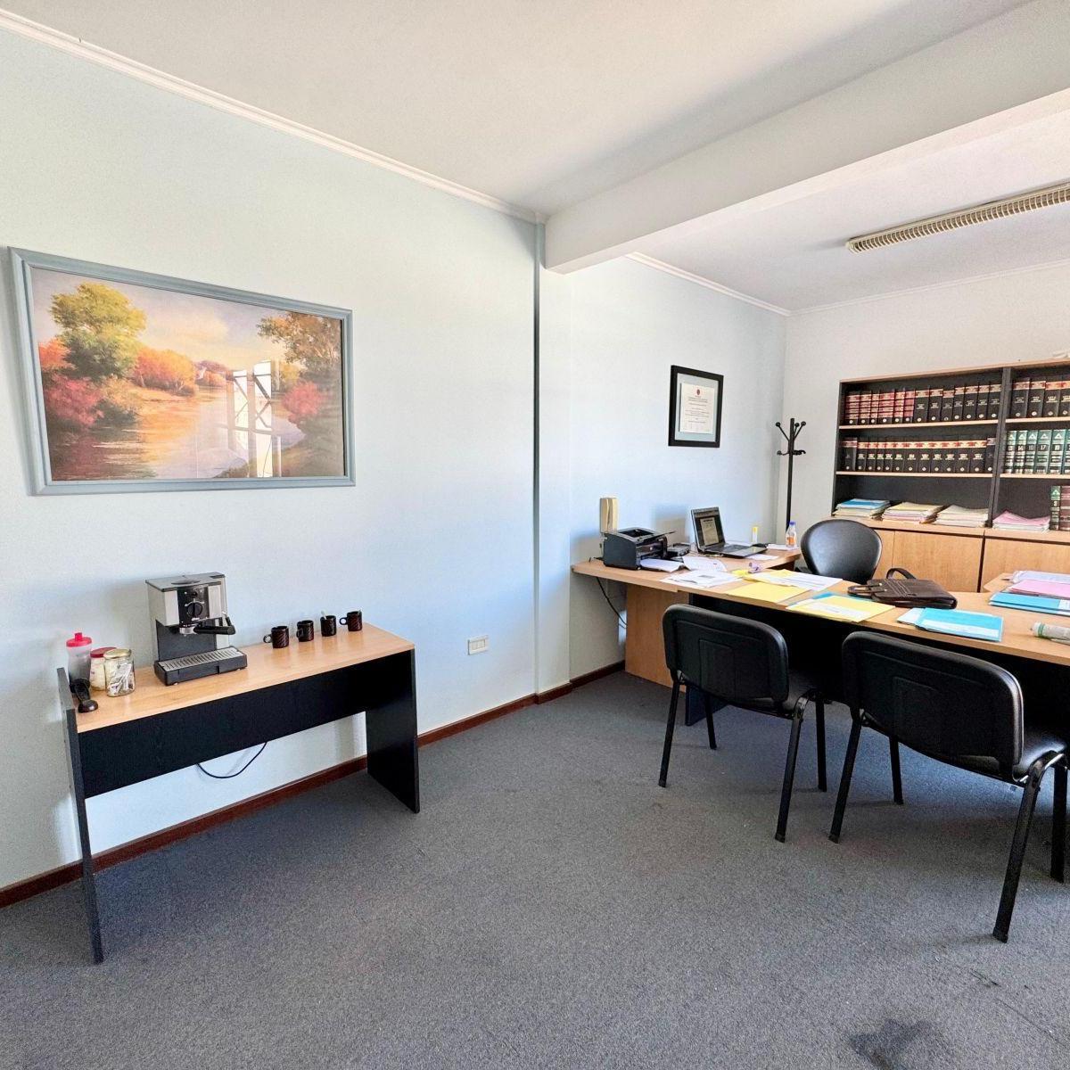 OFICINA EN VENTA - Cordoba 1330
