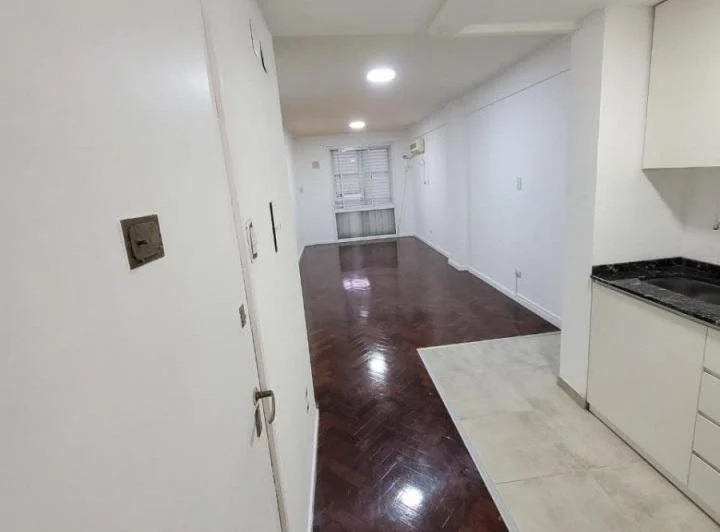 Monoambiente - Balcarce 740 1