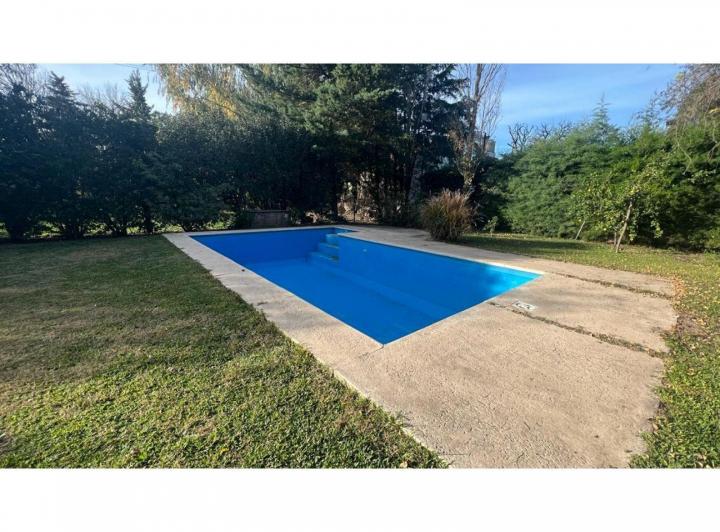 Casa en alquiler Roldan 5
