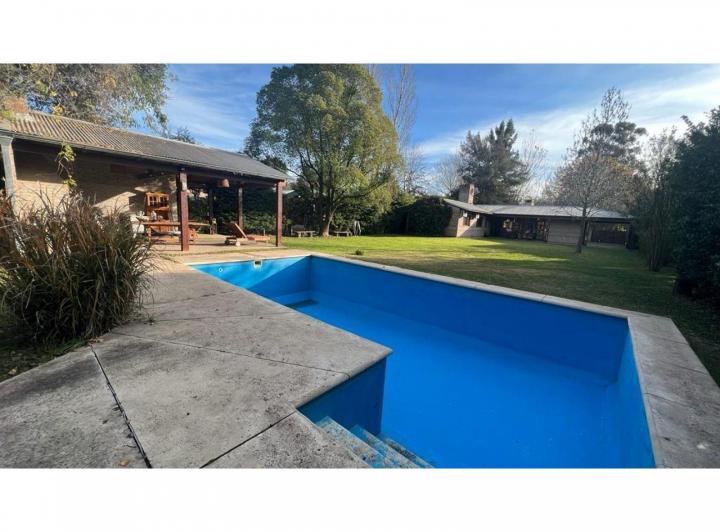 Casa en alquiler Roldan 4