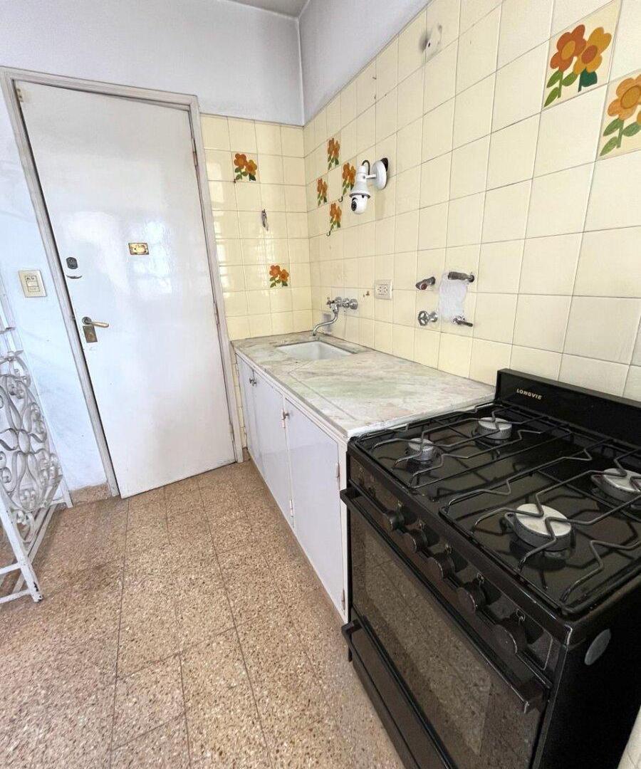 Departamento de 3 dormitorios - España 771
