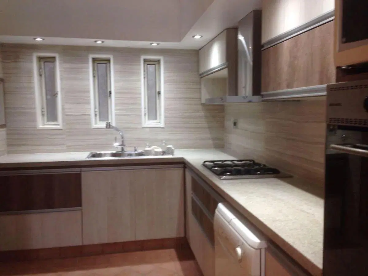 Piso de 5 dormitorios - Pelllegrini 1500 4