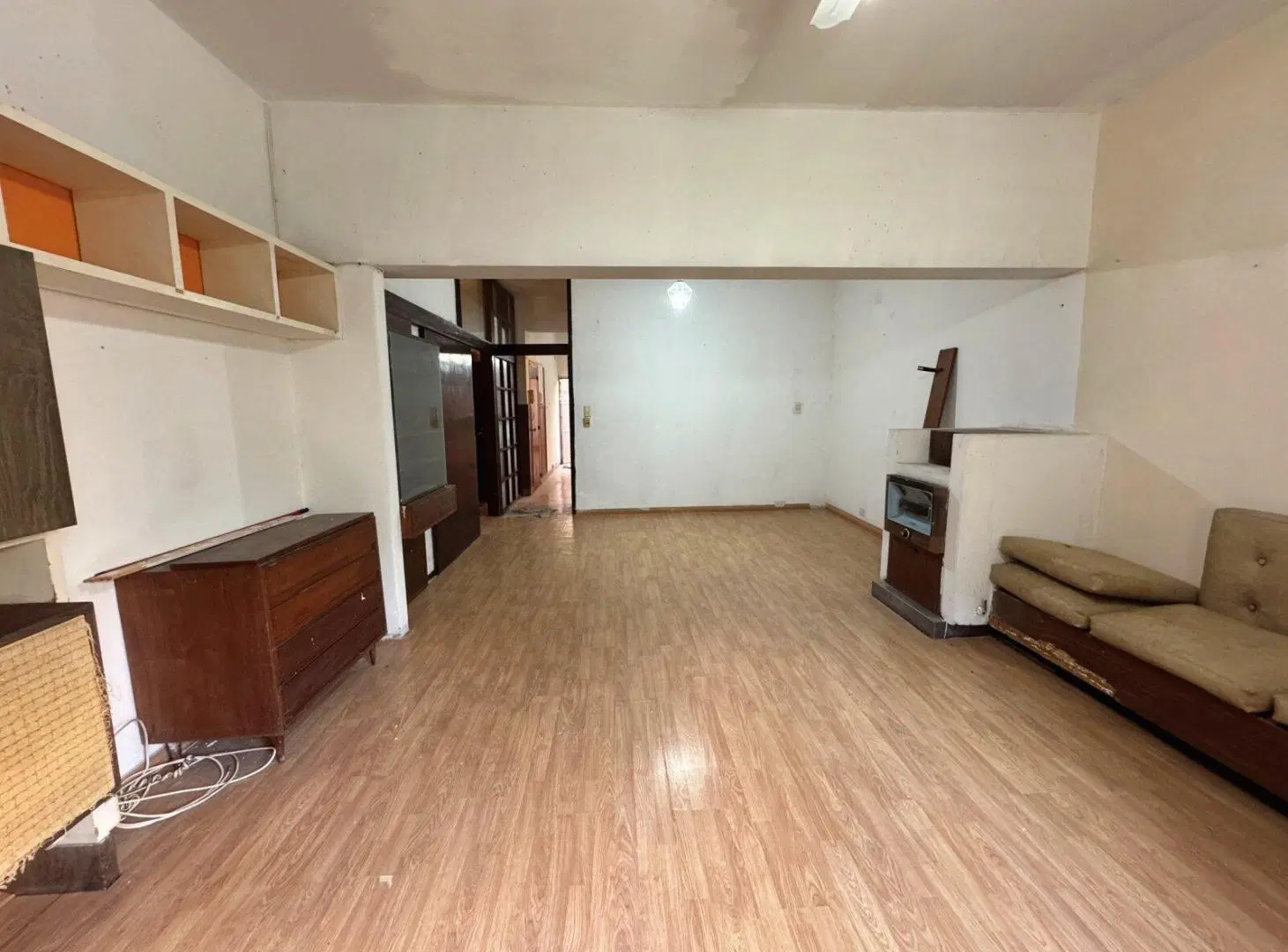 Departamento 2 dormitorios + Comodin - Av. Alberdi 714 1