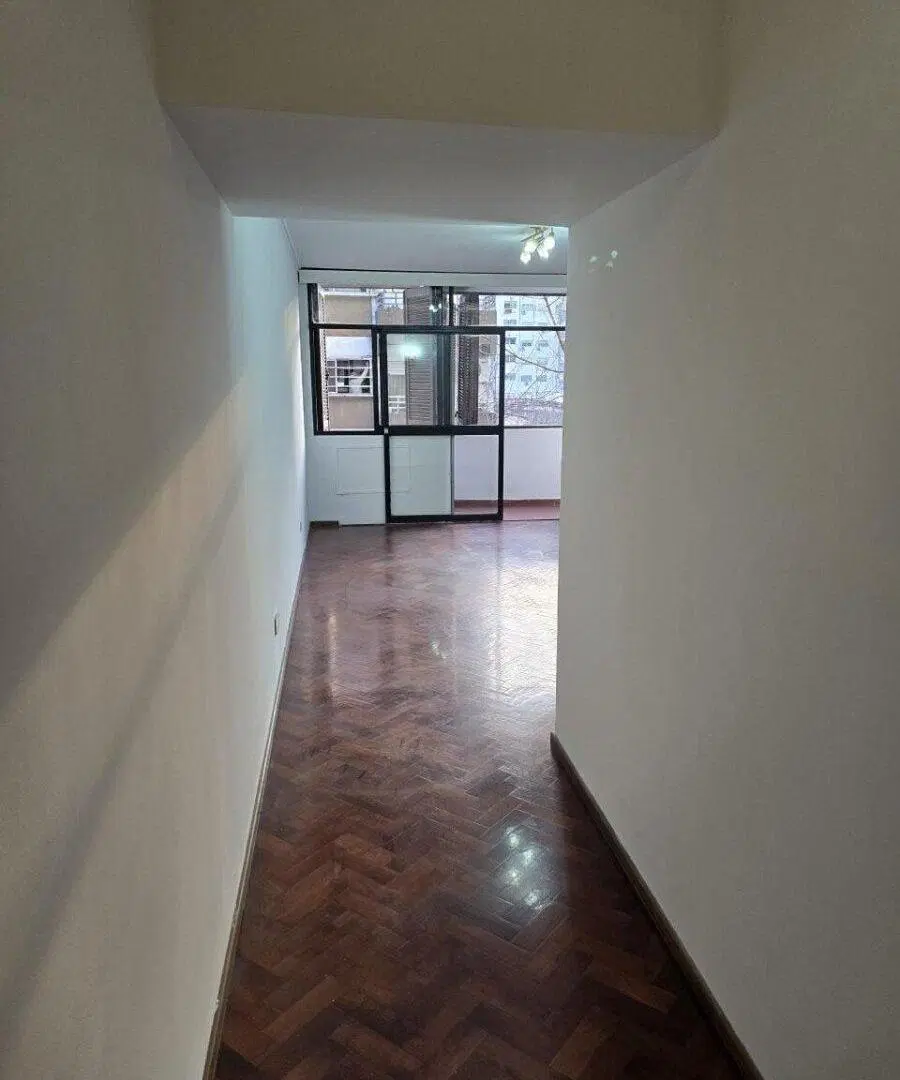 Departamento en alquiler de 2 dormitorios - España 1171 2