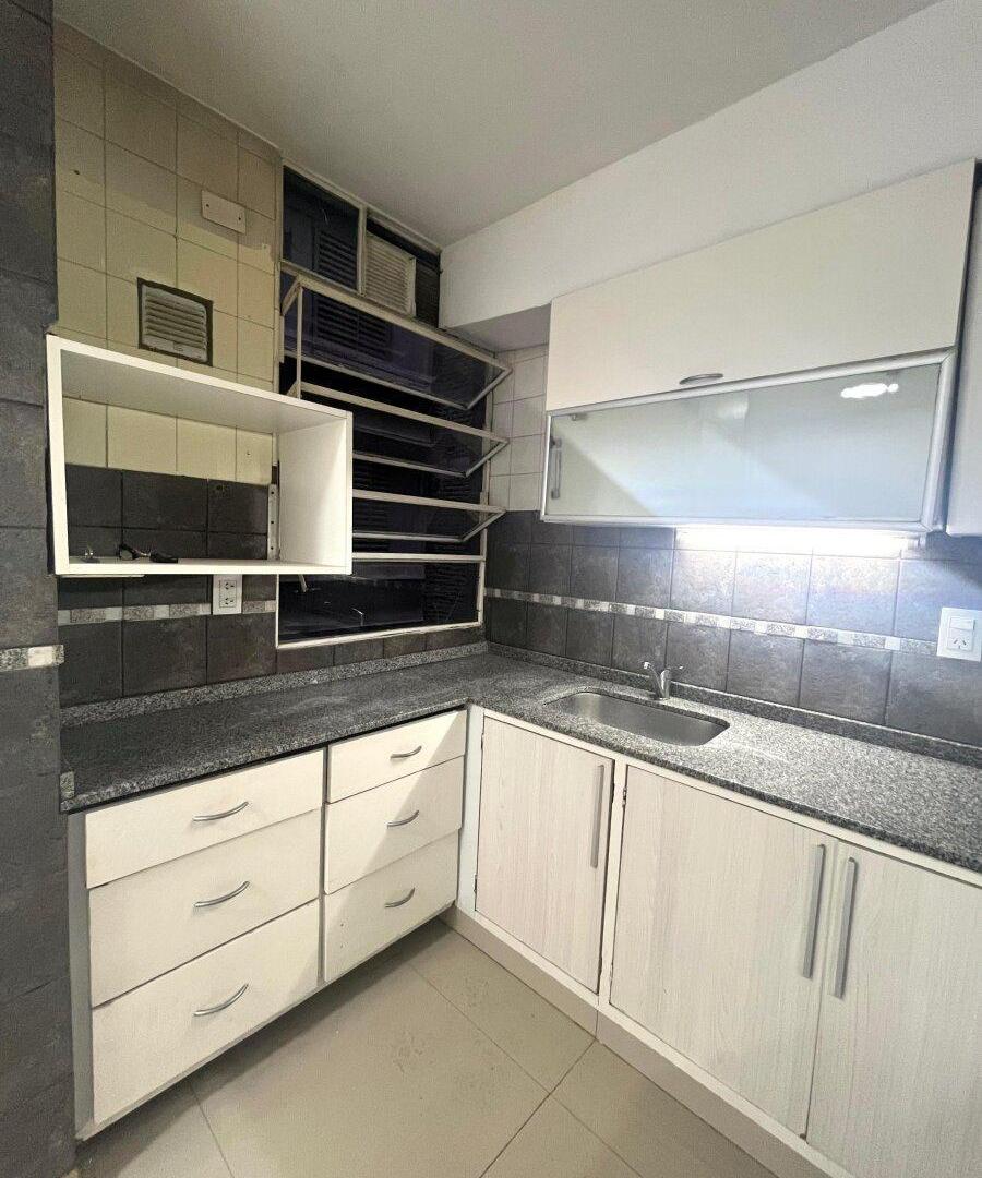 Foto de Departamento de 3 dormitorios - Alem 1262, imagen 3