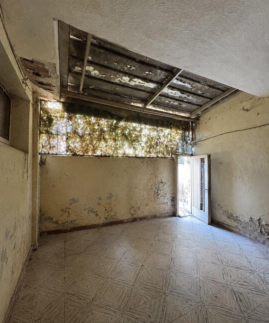Foto de Propiedad comercial con 4 locales comerciales y deposito - Av, imagen 2
