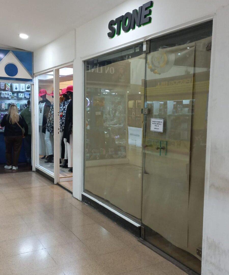 Foto de Local comercial en Galería Rosario, imagen 4