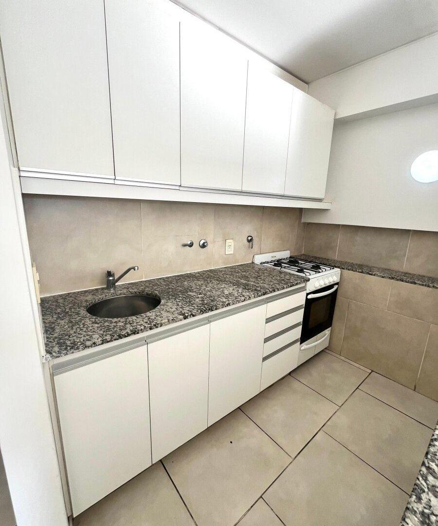 Foto de Departamento de 1 dormitorio - Av. Francia 1262, imagen 2