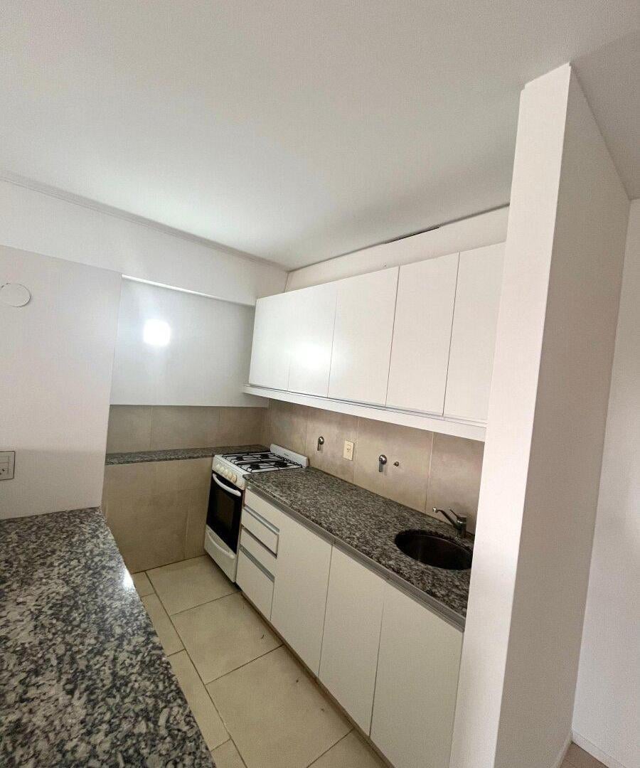 Foto de Departamento de 1 dormitorio - Av. Francia 1262, imagen 1