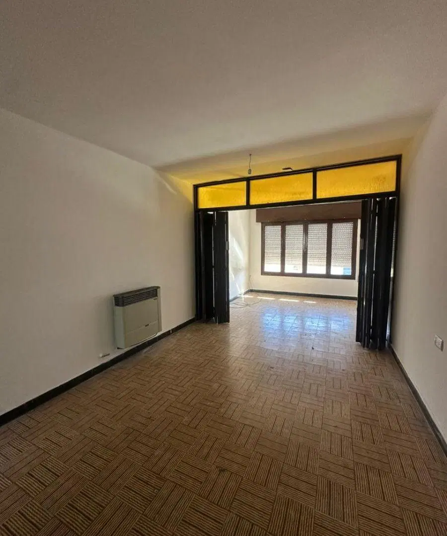 Departamento P.A. sobre Av Alem 2