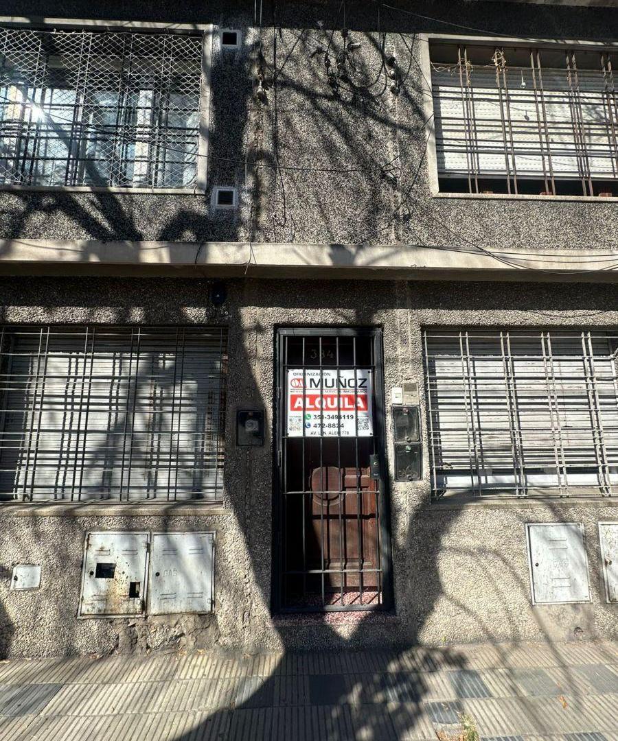 Departamento P.A. sobre Av Alem