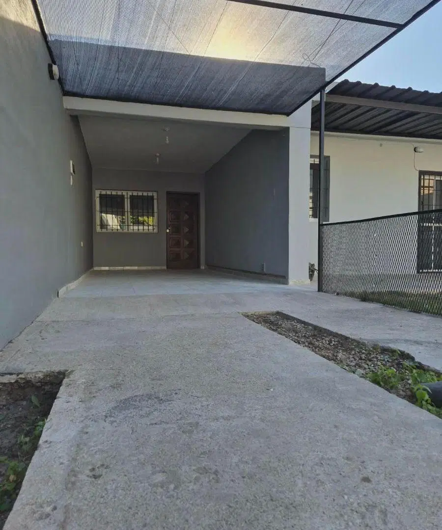 Casa en Alquiler – Barrio Cerro Chico 3