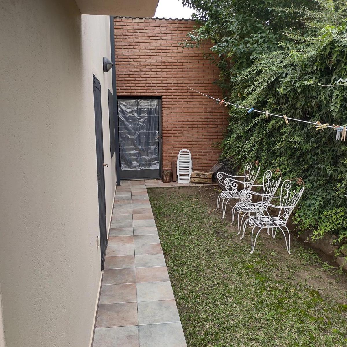 Casa, Frente Al Rio, 3 Dorm., Pileta Apto Credito 1