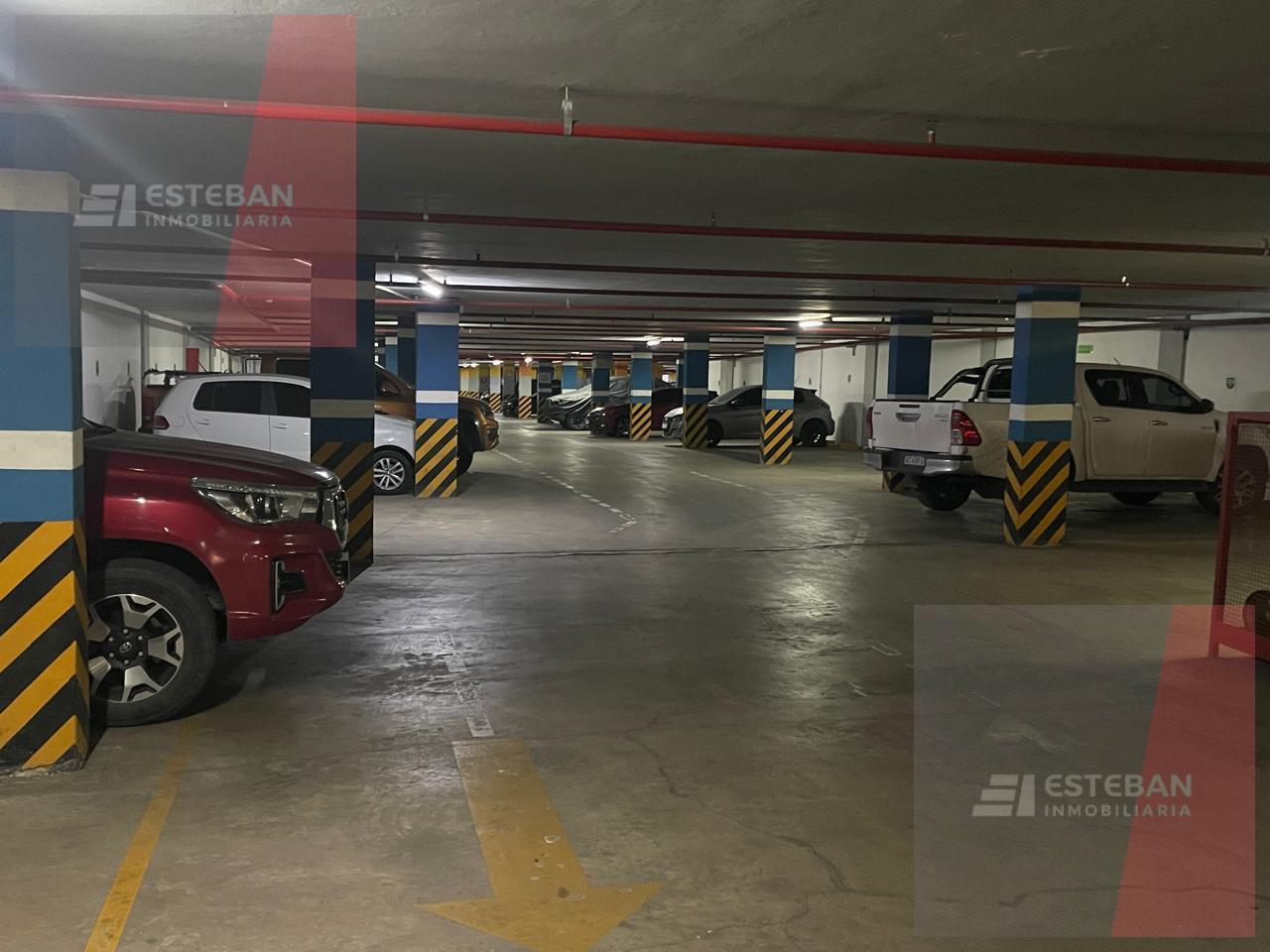 Cochera amplia en Alto de Villasol  | Segundo subsuelo  | seguridad 24hs  | 2,60 x 3,90 m