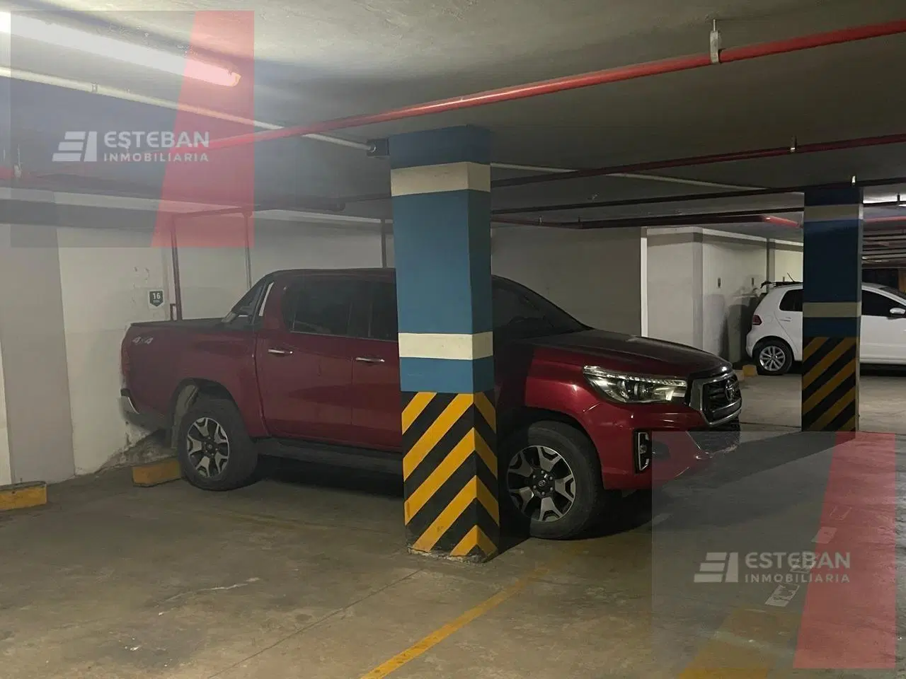 Cochera amplia en Alto de Villasol  | Segundo subsuelo  | seguridad 24hs  | 2,60 x 3,90 m 5