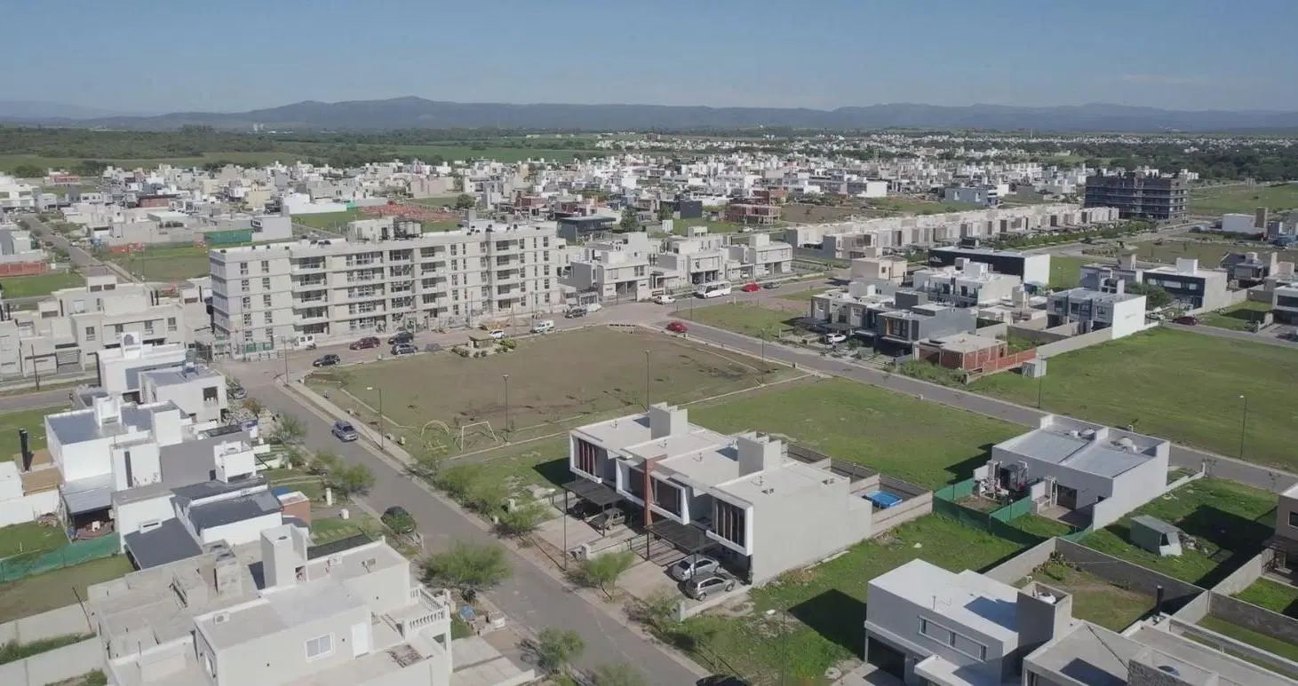 Lote medial en Docta Central - 252m2 apto dúplex 4