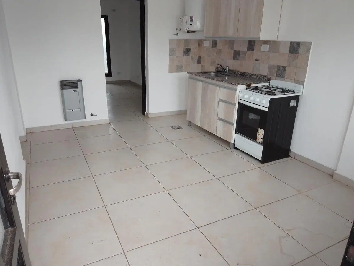 ALTA CBA | Sin expensas. 2 amb, jardín de ingreso y patio. Remodelado a nuevo. 2