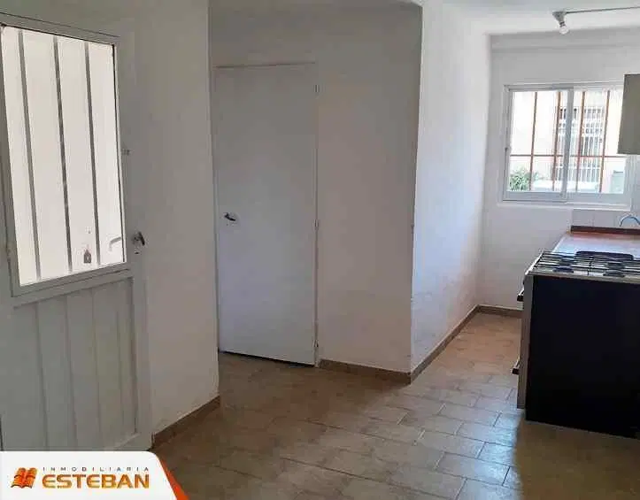 Departamento en Santa Rosa 6