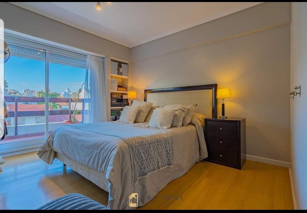 Piso 4 Ambientes con Cochera Plaza Pueyrredon 4