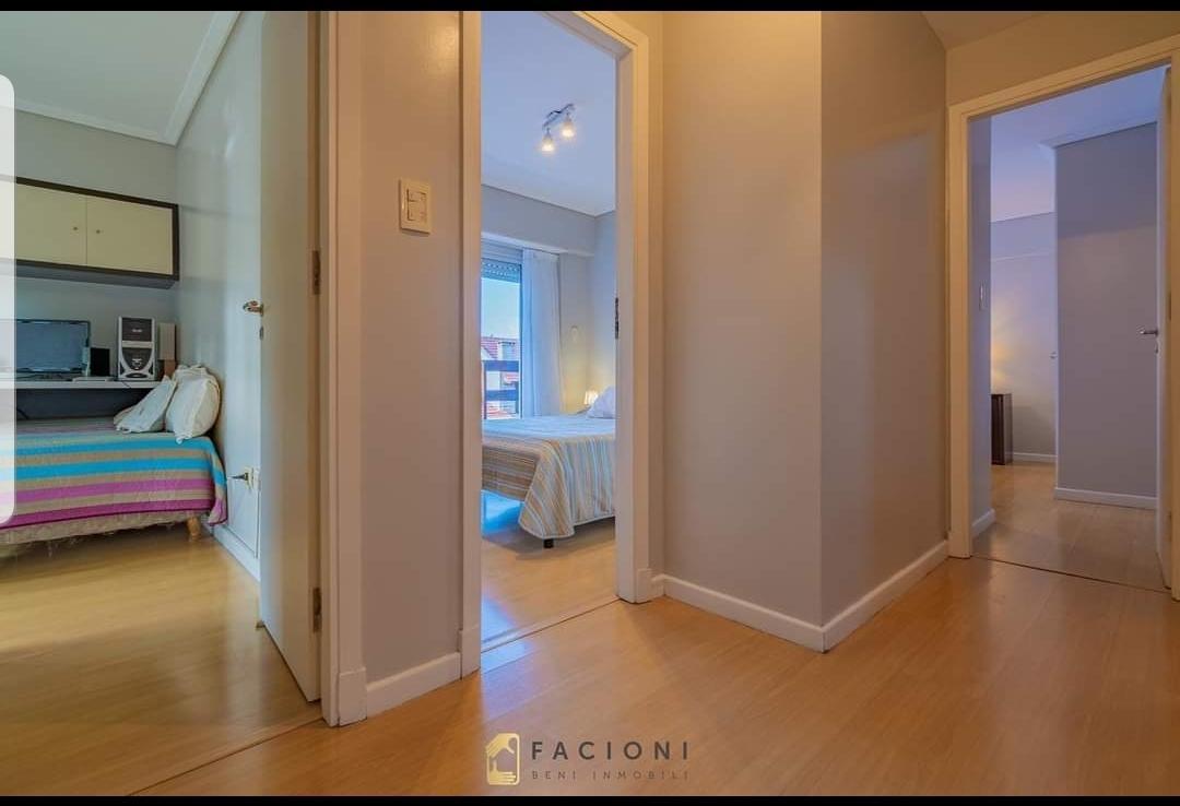 Piso 4 Ambientes con Cochera Plaza Pueyrredon 4