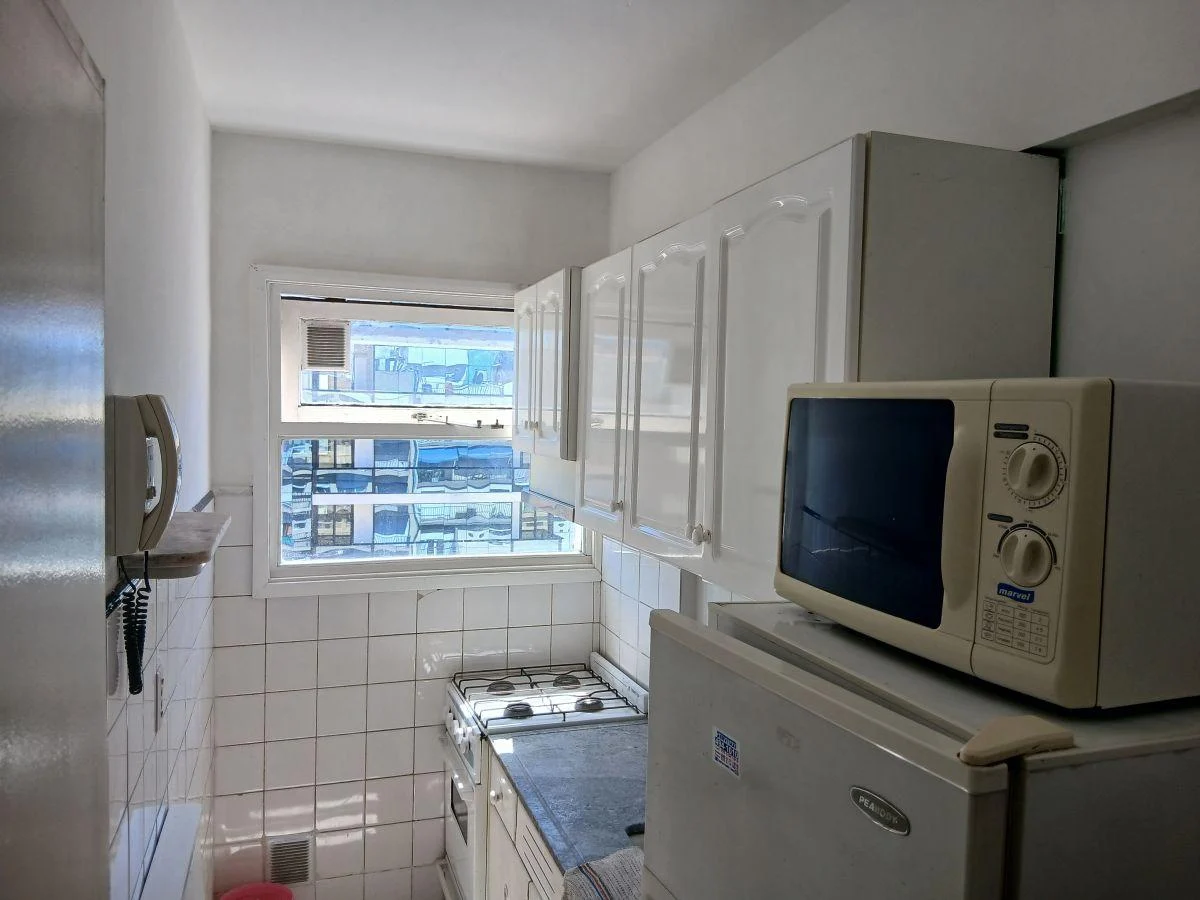 Foto de 1 AMBIENTE CON COCHERA ( EXPENSAS INCLUIDAS), imagen 4