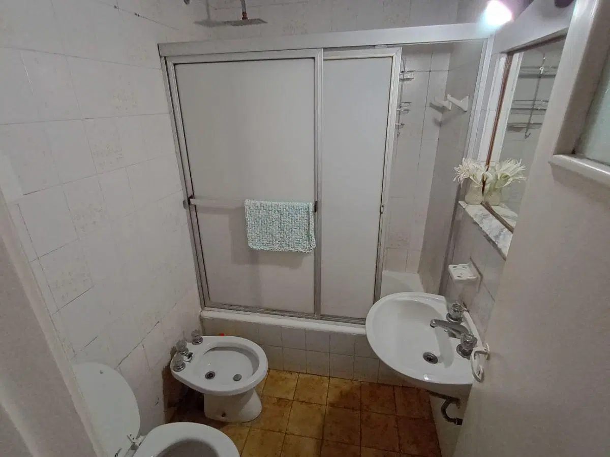 3 AMBIENTES PLAZA COLON ( EXPENSAS INCLUIDAS) 2