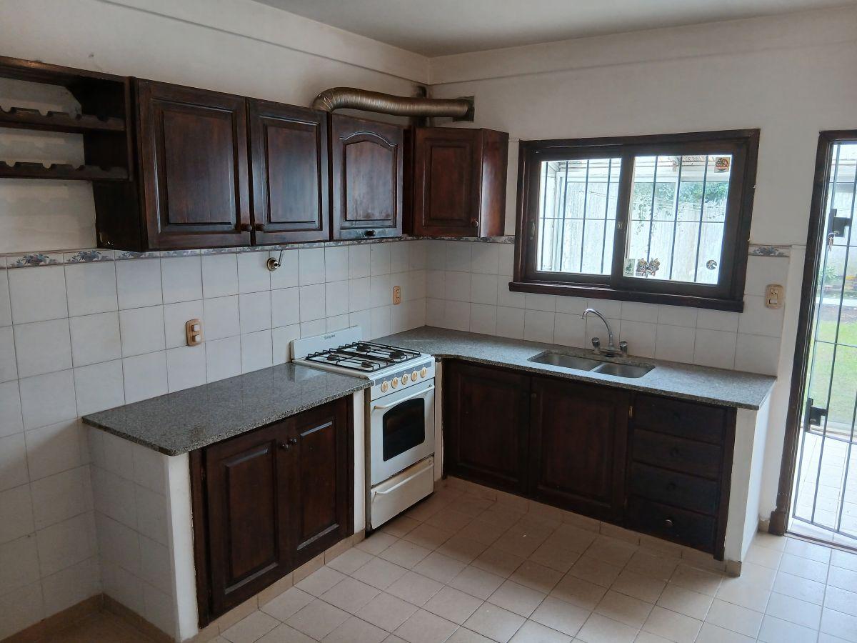 Foto de DUPLEX 4 AMBIENTES CON ENTRADA DE AUTO POMPEYA, imagen 1