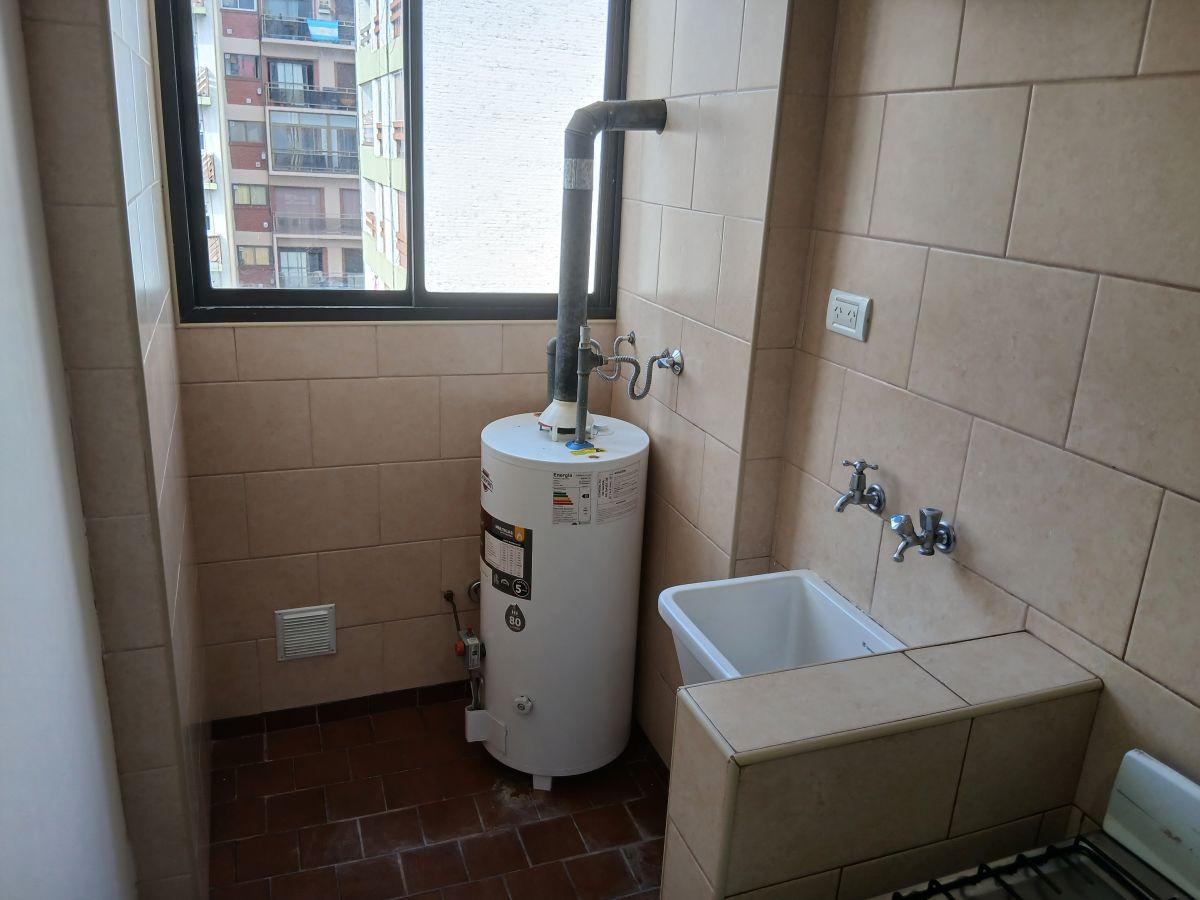 Foto de 3 AMBIENTES LA PERLA SEMIPISO ( EXPENSAS INCLUIDAS), imagen 1