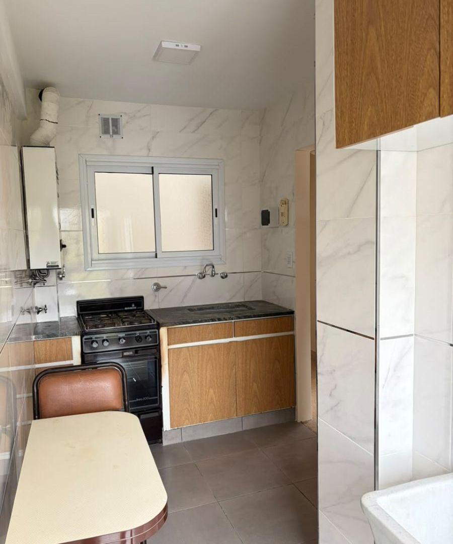 Foto de 3 AMBIENTES EXT .PLAZA MITRE .EXPENSAS INCLUIDAS, imagen 3