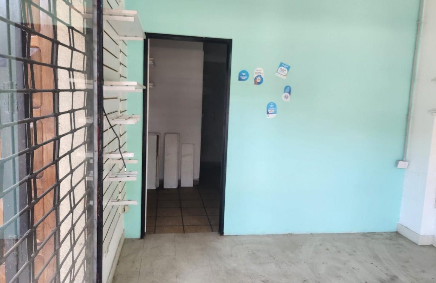 Foto de SE ALQUILA LOCAL 30 m2 REMODELADO EN FLORES FLORESTA CABA, imagen 3