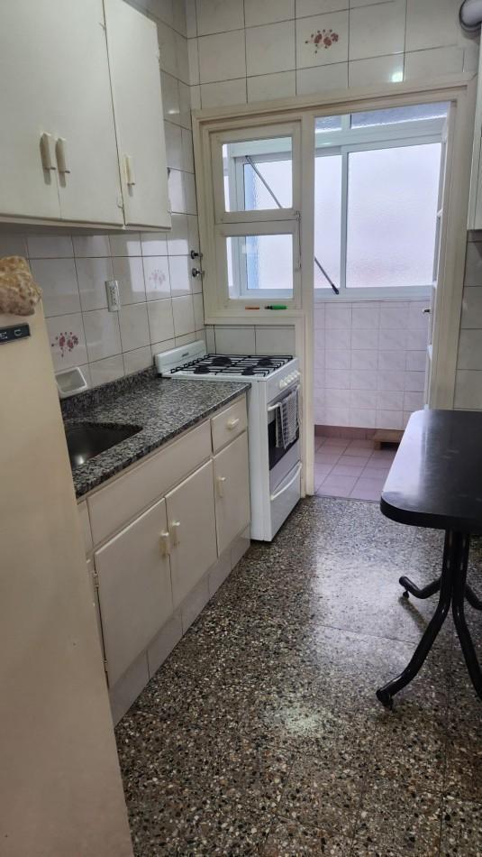 Foto de SE VENDE DEPARTAMENTO 2 AMBIENTES CON DEPENDENCIA. PLAZA COLON. MAR DEL, imagen 2