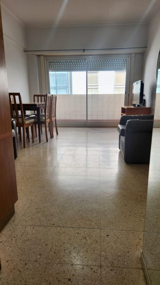 Foto de SE VENDE DEPARTAMENTO 2 AMBIENTES CON DEPENDENCIA. PLAZA COLON. MAR DEL, imagen 3