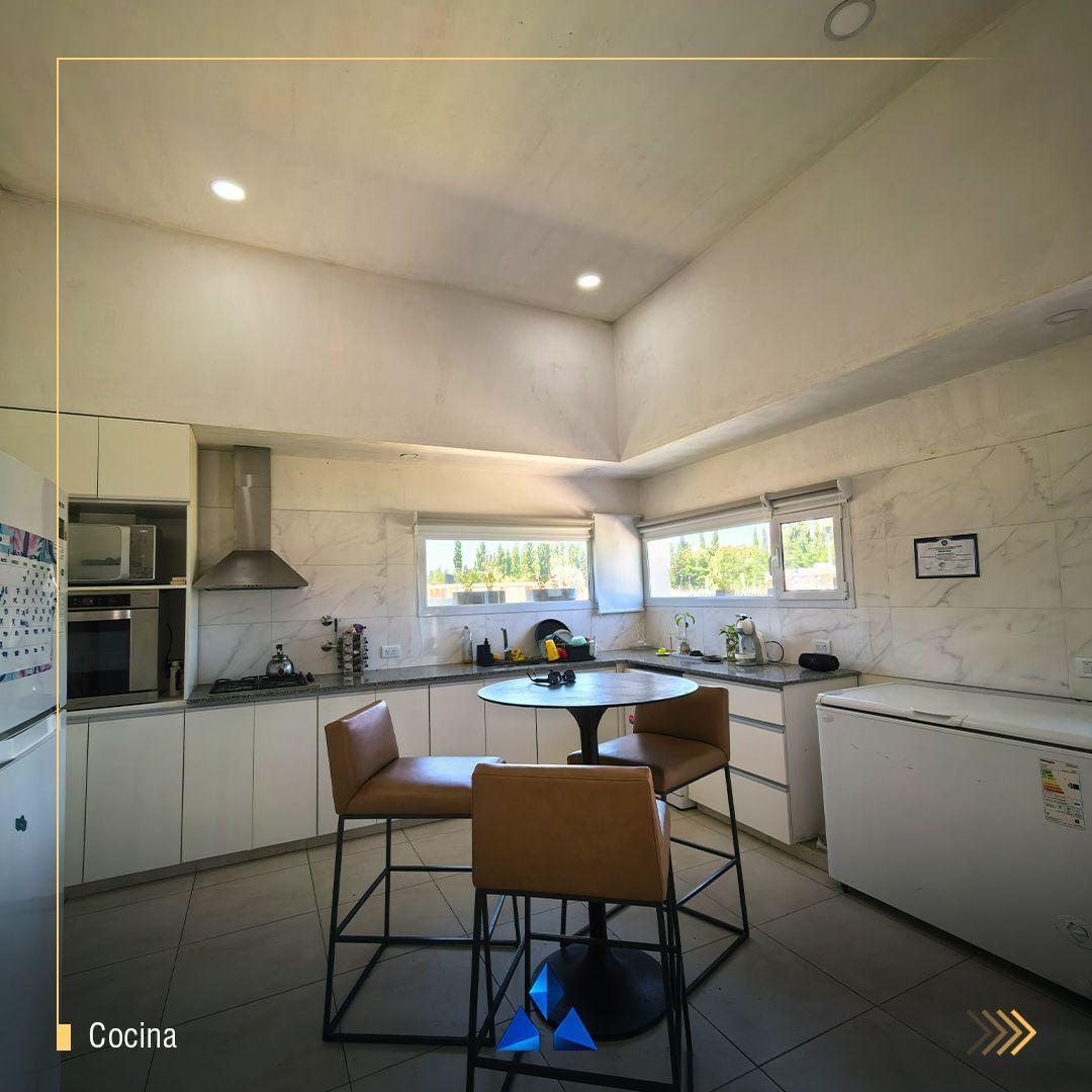 Foto de VENTA CASA 3 DORMITORIOS  APTA A CRÉDITO | B° CERRADO LA CANDELARIA |, imagen 5