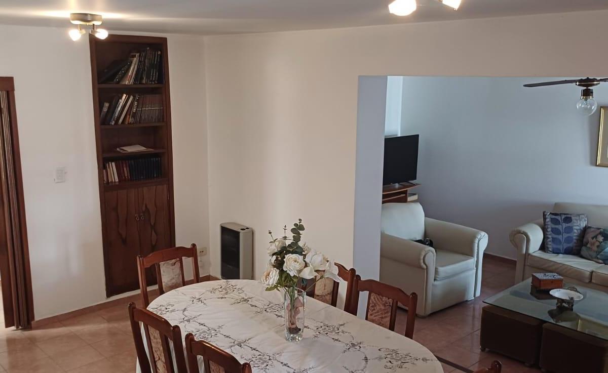 Inmobiliaria Vende Hermosa Casa en Barrio Poeta Lugones 5