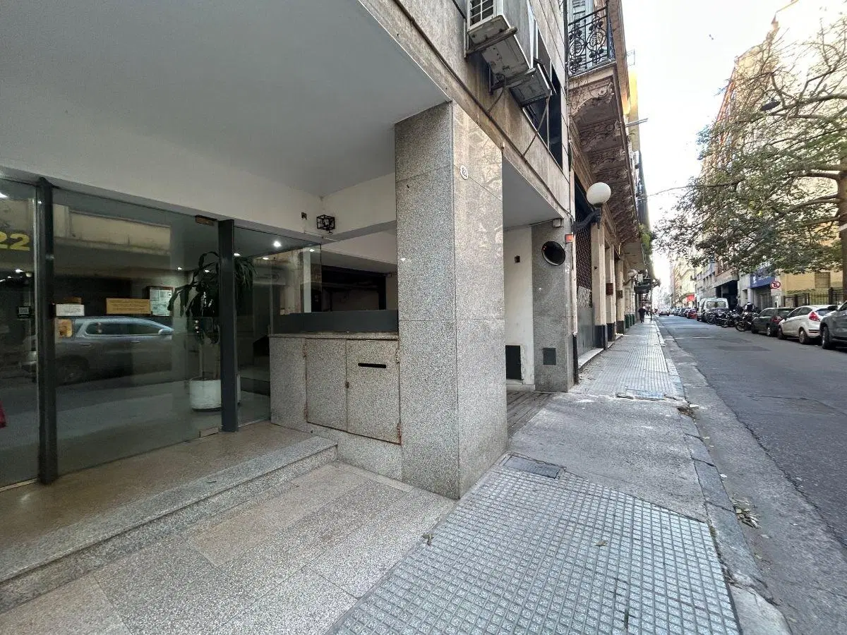 Alquiler Departamento 2 ambientes con Balcon. Moserrat Centro 2