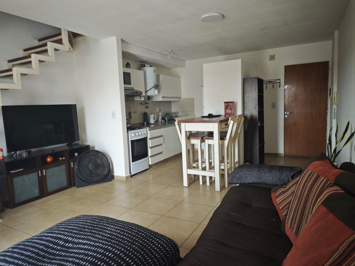Foto de Dúplex un dormitorio con gran balcón y pileta. Nueva Córdoba-, imagen 2