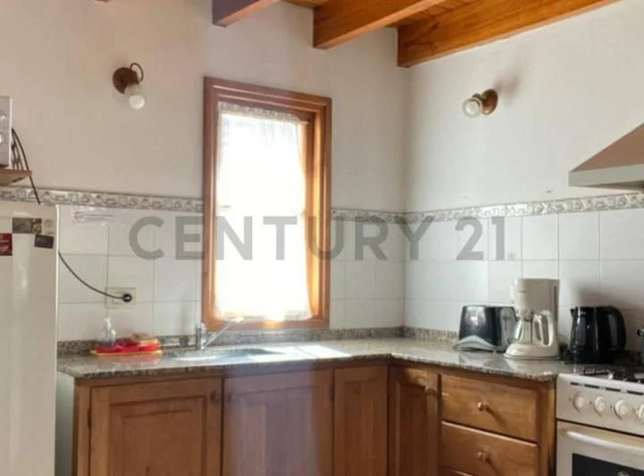VENTA CASA SAN MARTIN DE LOS ANDES. CASCO CENTRICO 2
