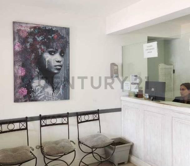 VENTA LOCAL COMERCIAL Y CONSULTORIOS MEDICOS SAN MARTIN DE LOS ANDES. CASCO CENTRICO 2