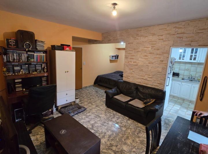 Monoambiente con gran patio y cocina separada 5