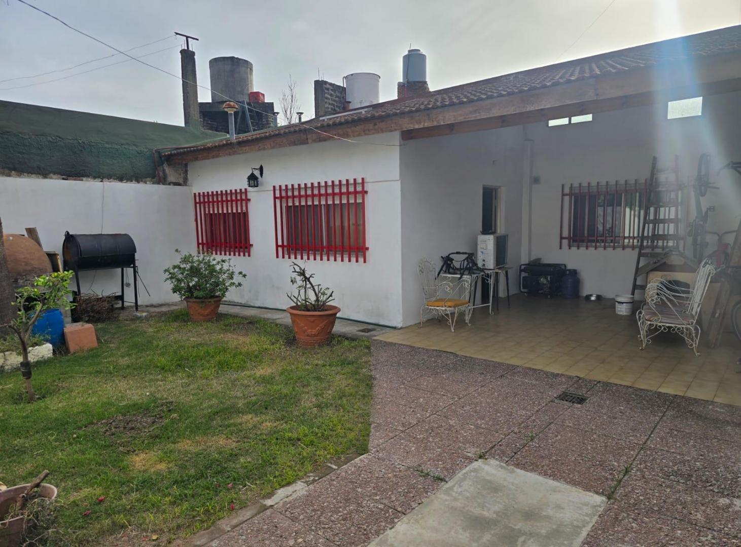 PH 3 ambientes con Jardin en Jose L. Suarez