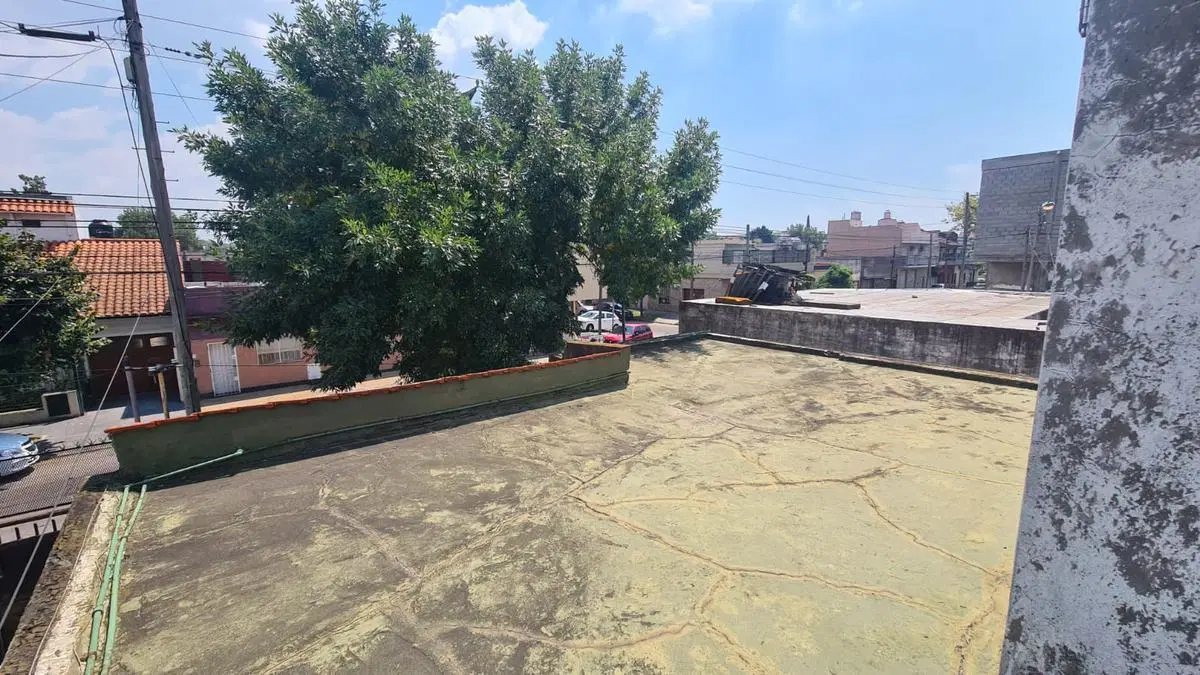 PH 4 ambientes con cochera en Ballester 5