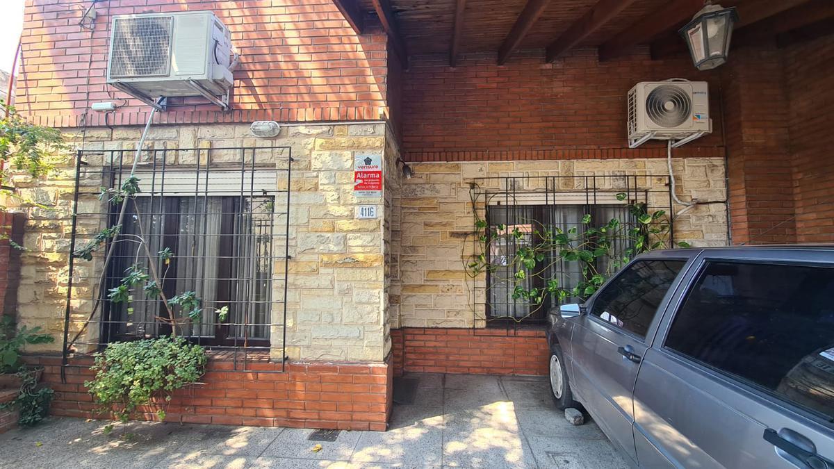 PH 4 ambientes con cochera en Ballester