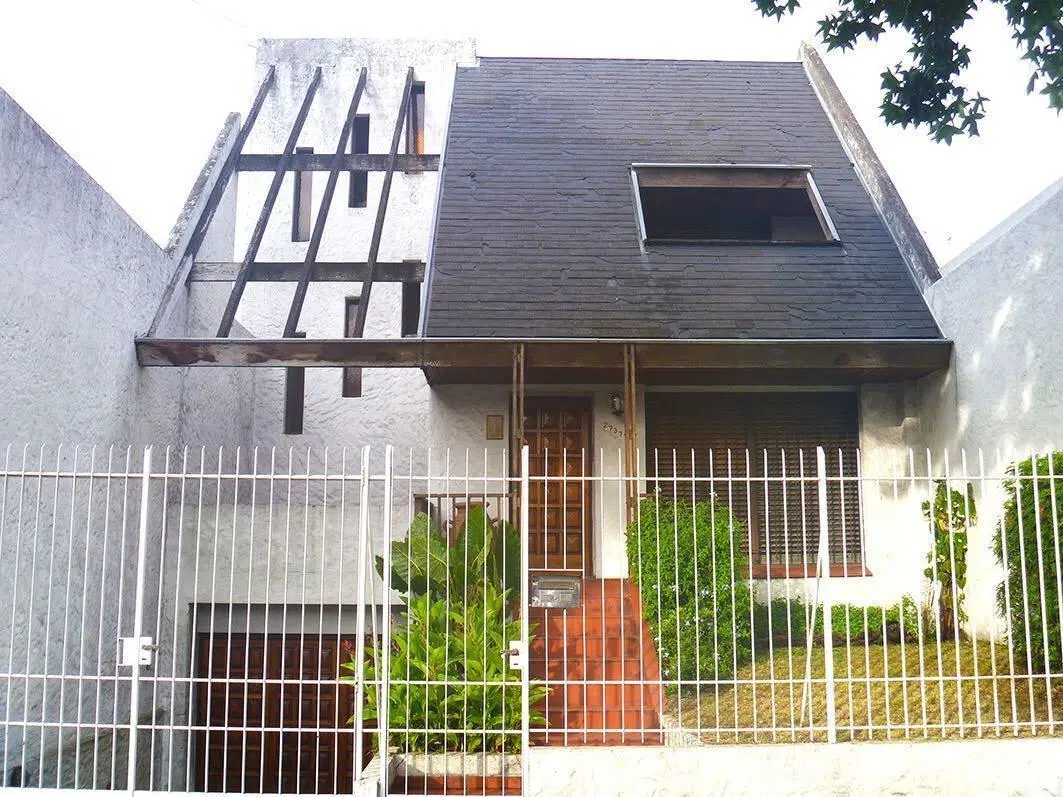 Hermosa casa 5 ambientes con cochera doble y jardin en San Andres a metros del Club 3 de Febrero 5