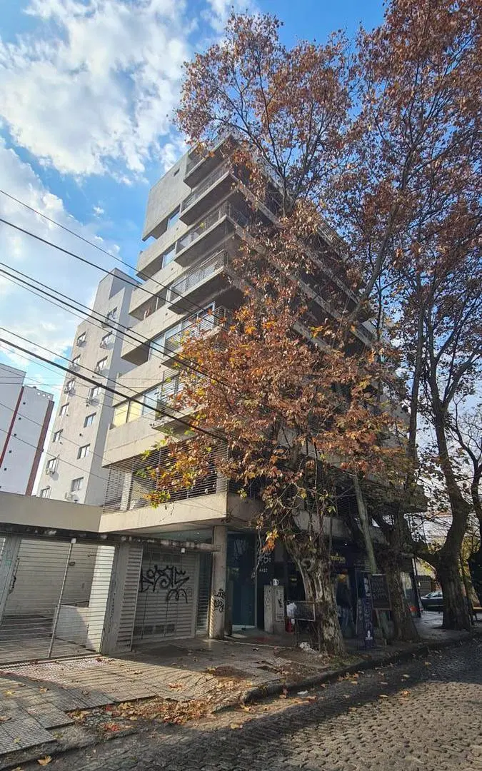 Departamento 3 ambientes con cochera en Ballester Centro 5
