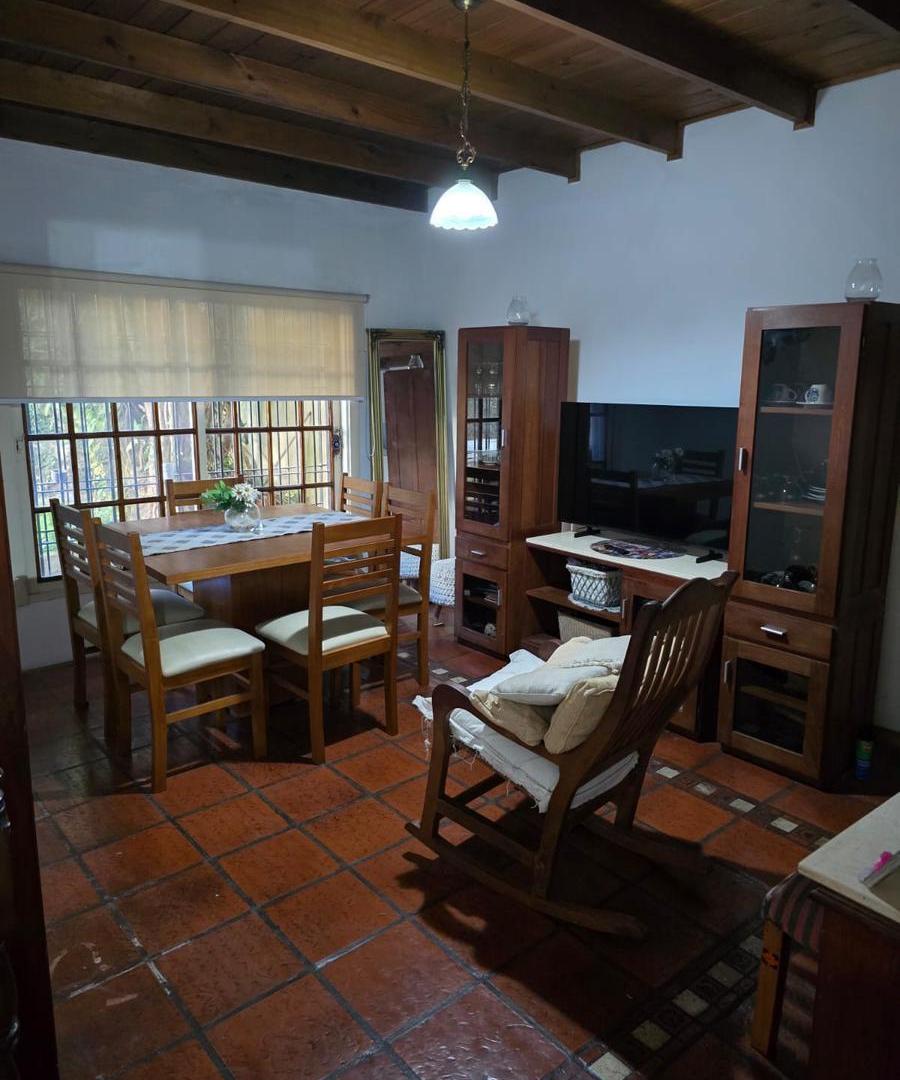 Foto de Casa 4 ambientes con 2 años y jardin a 1 cda de la Estacion Malaver, imagen 2