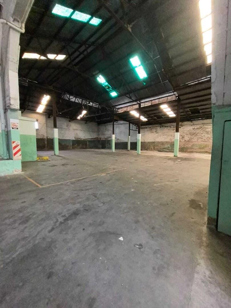 Foto de Depósito Galpón en Venta en Avellaneda, G.B.A. Zona Sur, Argentina, imagen 4